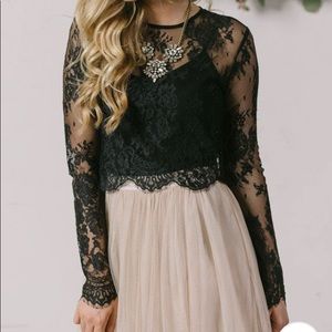 Black long sleeve lace crop top